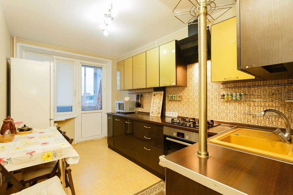 Широкая 19 1. Кухня в новую квартиру 2024 года. Суточная квартира метро Царицыно однокомнатная. Снять квартиру в Царицыно.